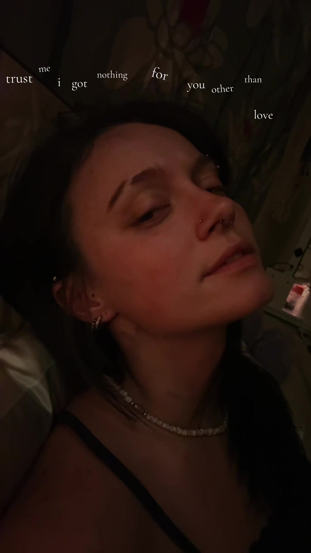 @Julia Fox