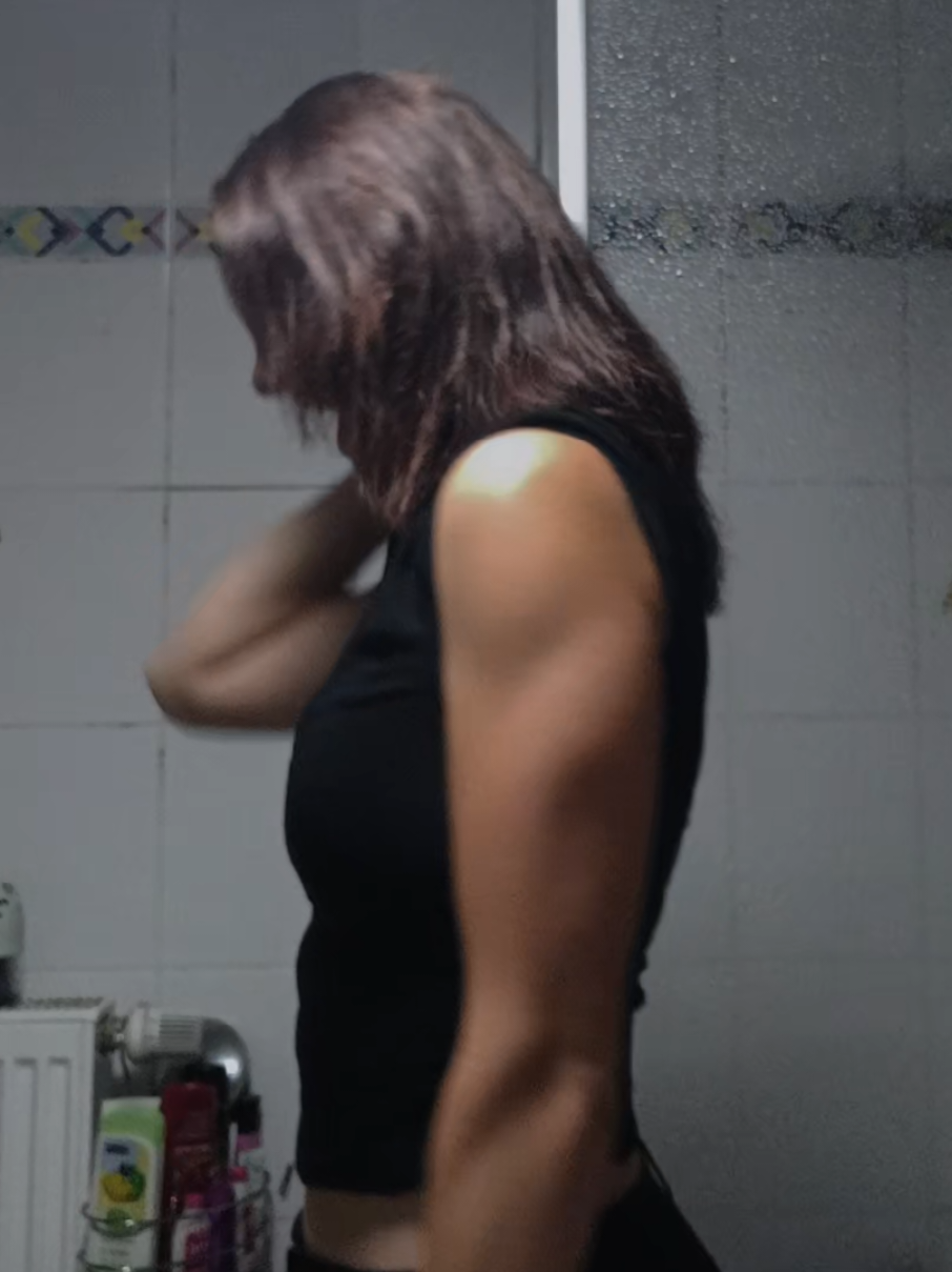 @😼