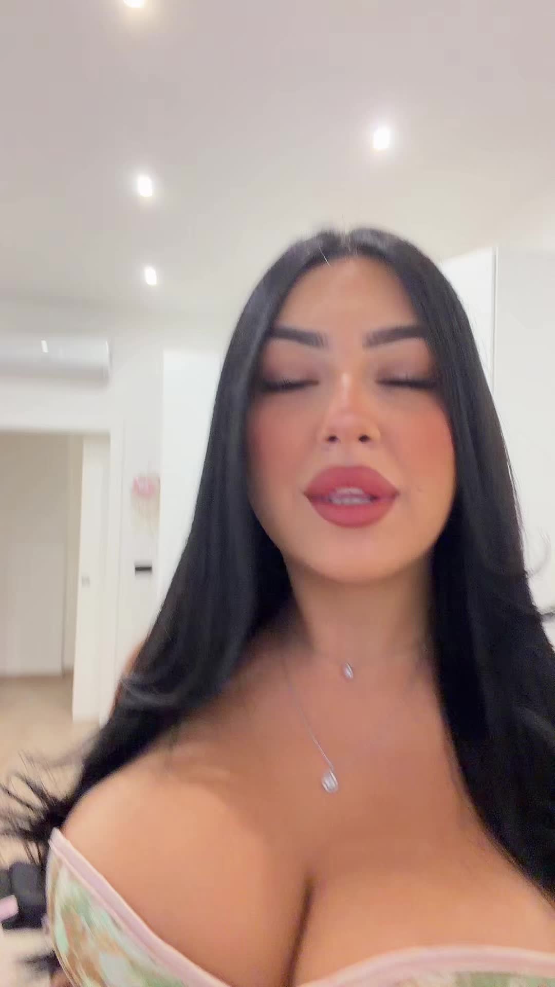 @Nina