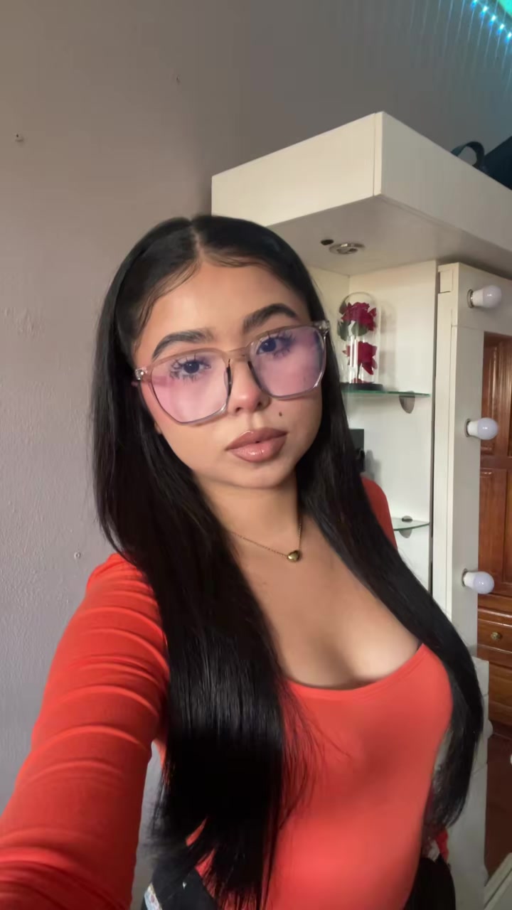 @𝐀𝐧✿𝐡𝐢.