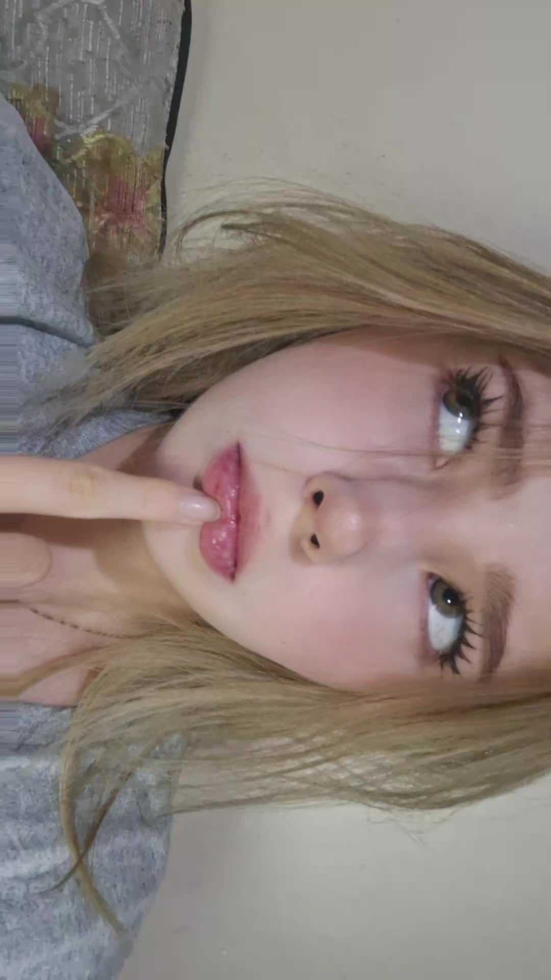 @โ๐ฑ๐๐