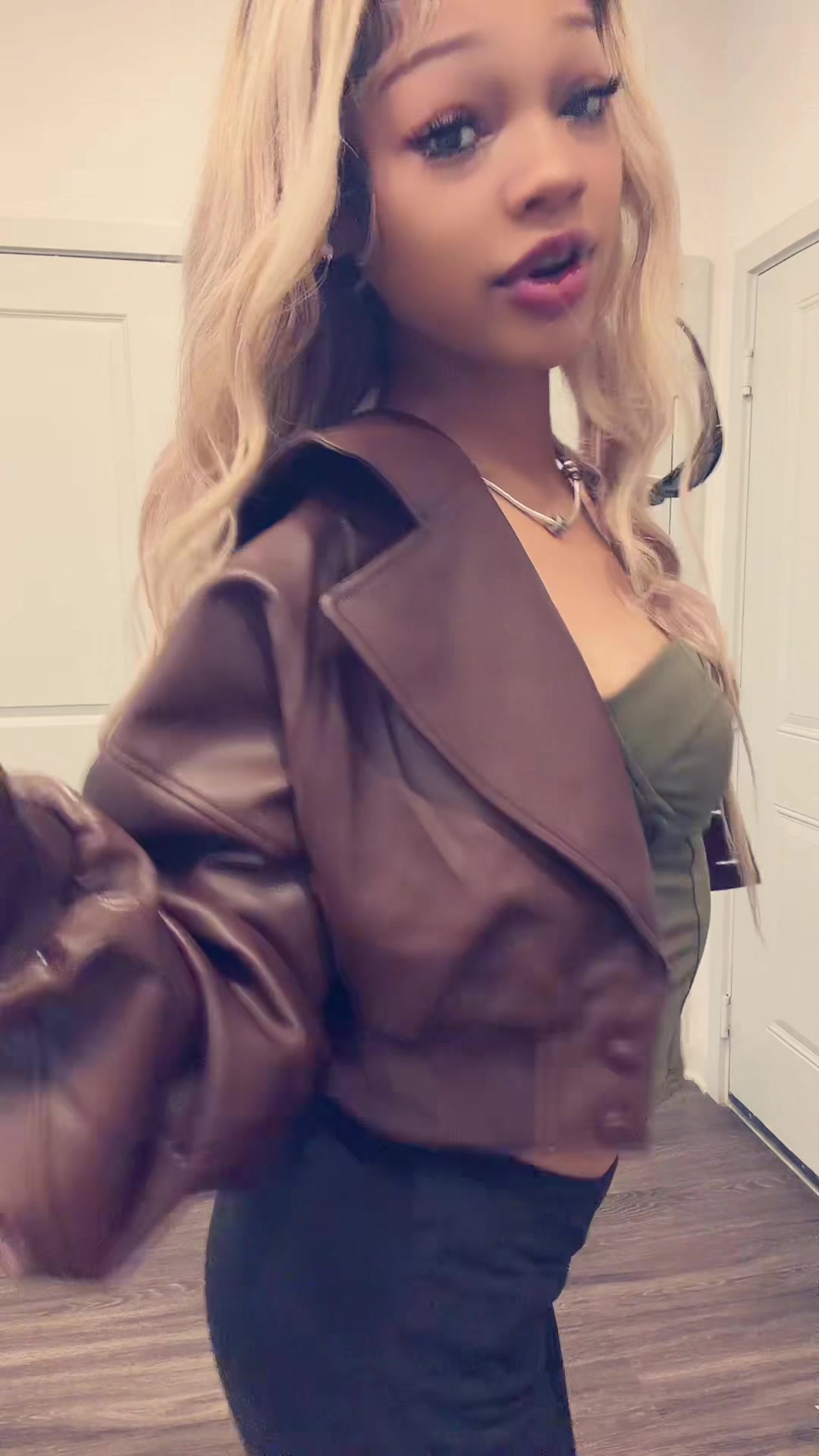 @Farahheartss