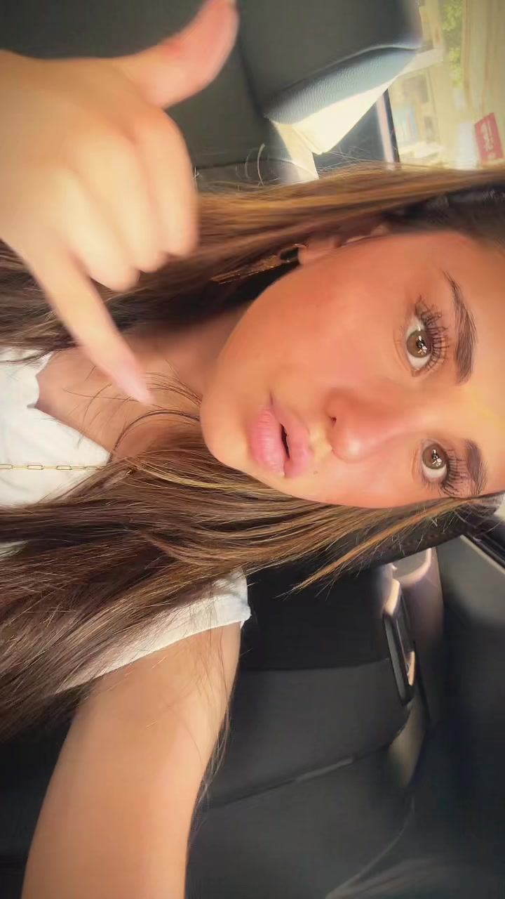 @𝑠𝑜𝑓𝑖𝑎