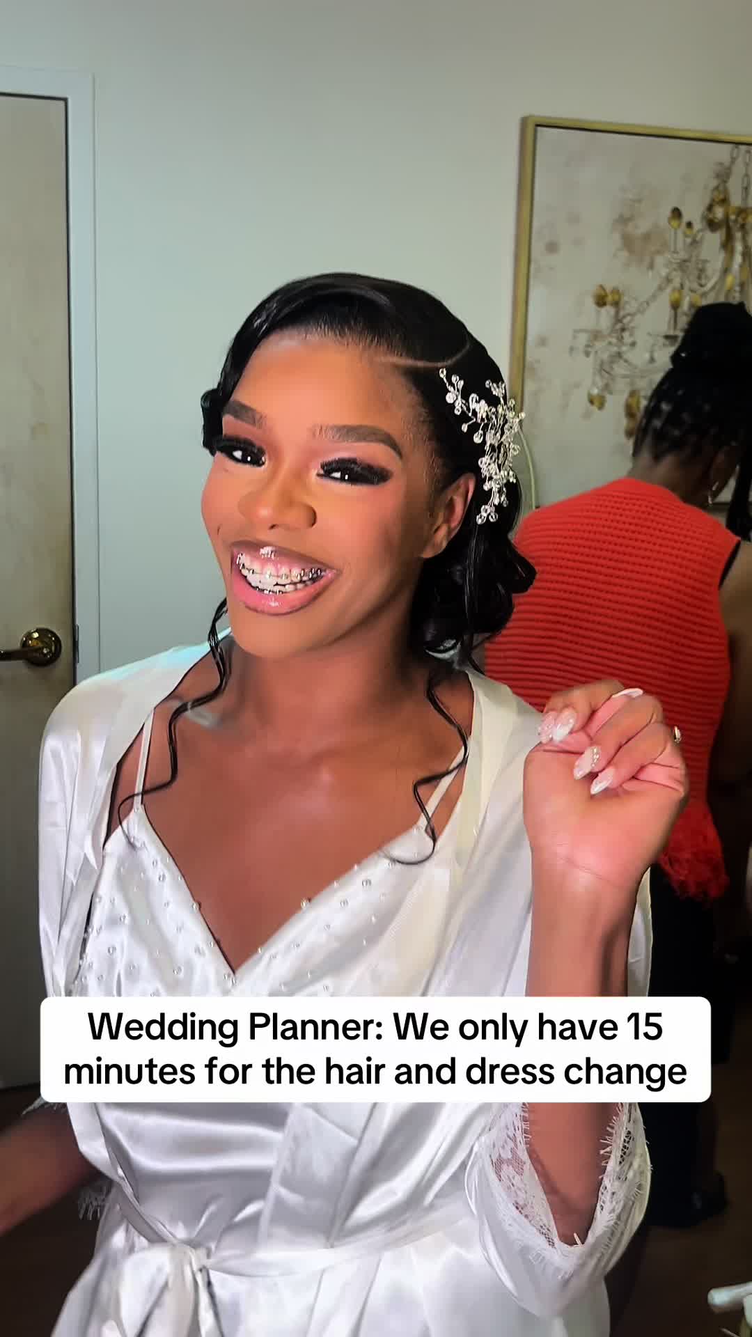 @Traveling Bridal Hairstylist