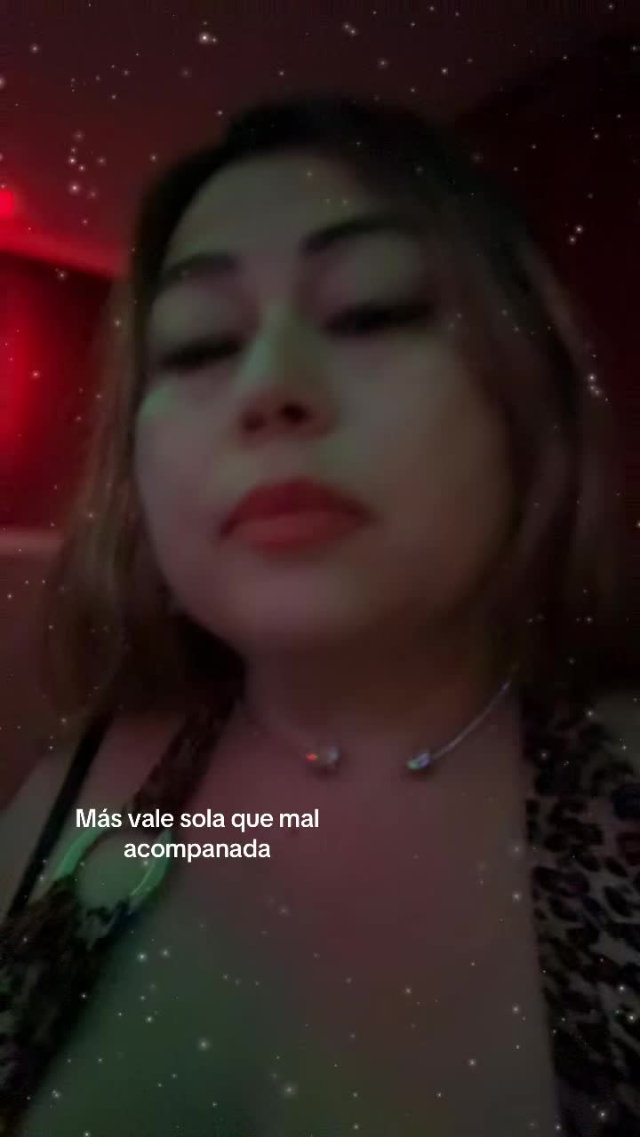 @Lizzy Queen 👑