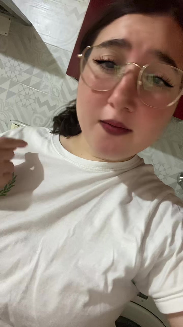 @Angelaloffredo05