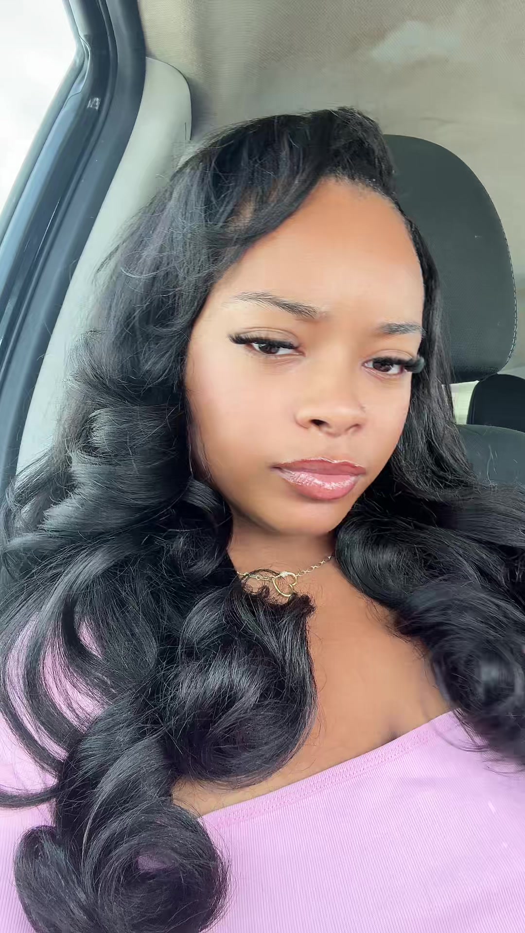@QUEENCHANISE ♛
