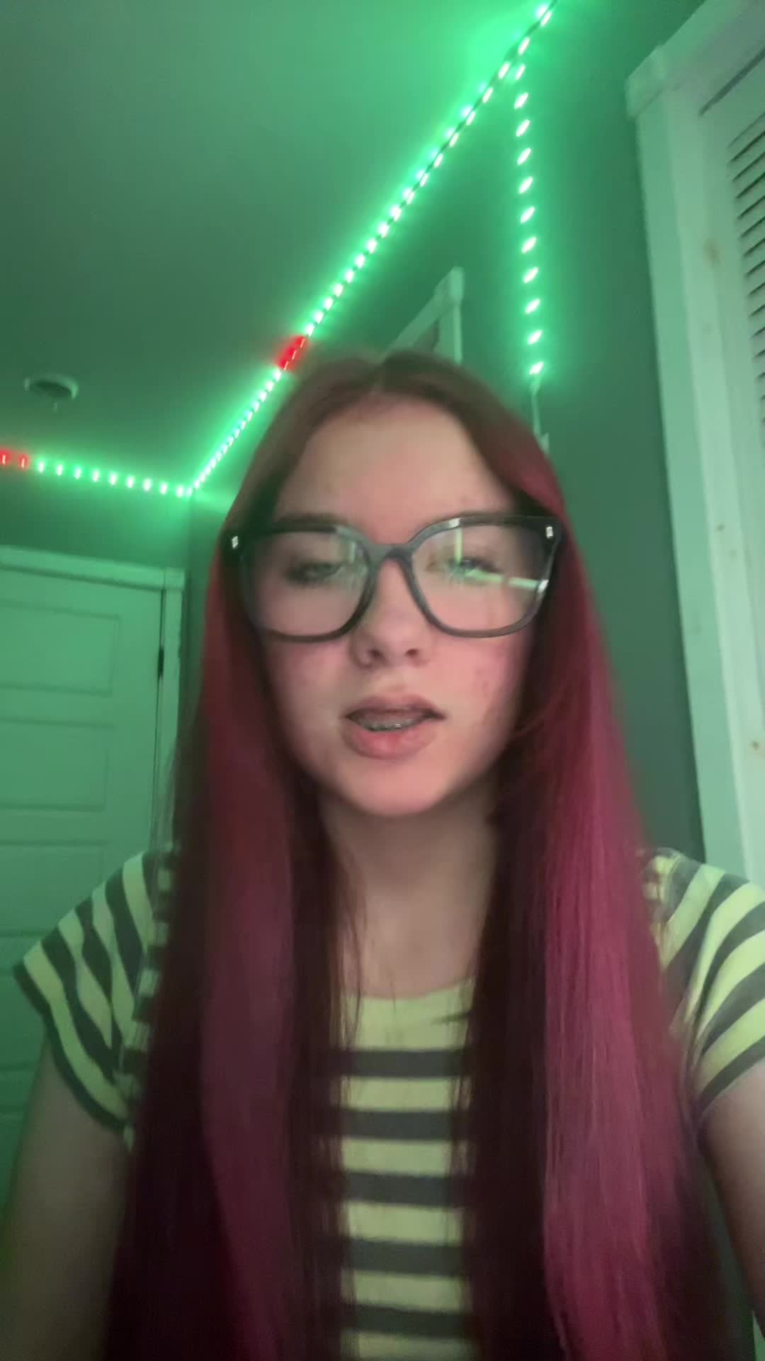 @🐝Raeleigh🐝