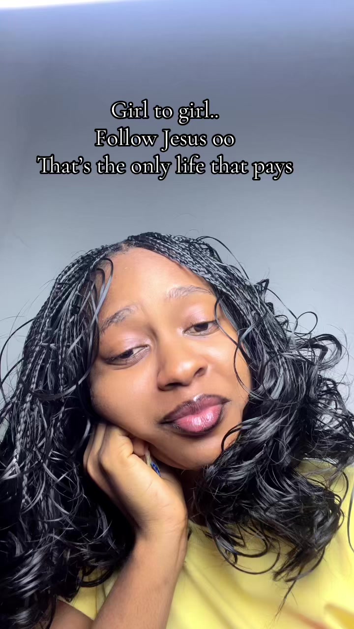 @chucaroline