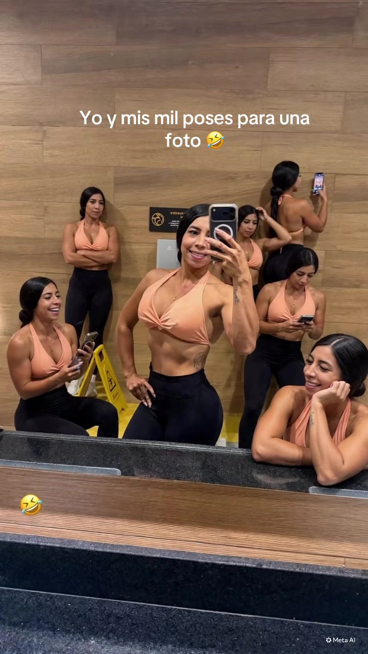 @lillymolinafit