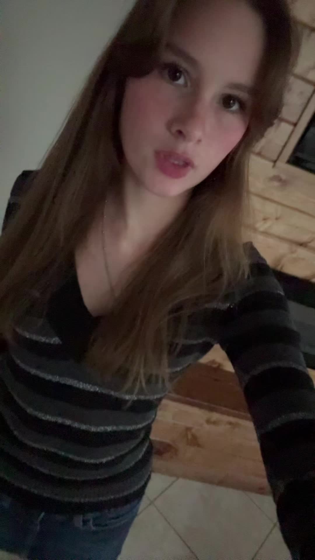 @chloeee