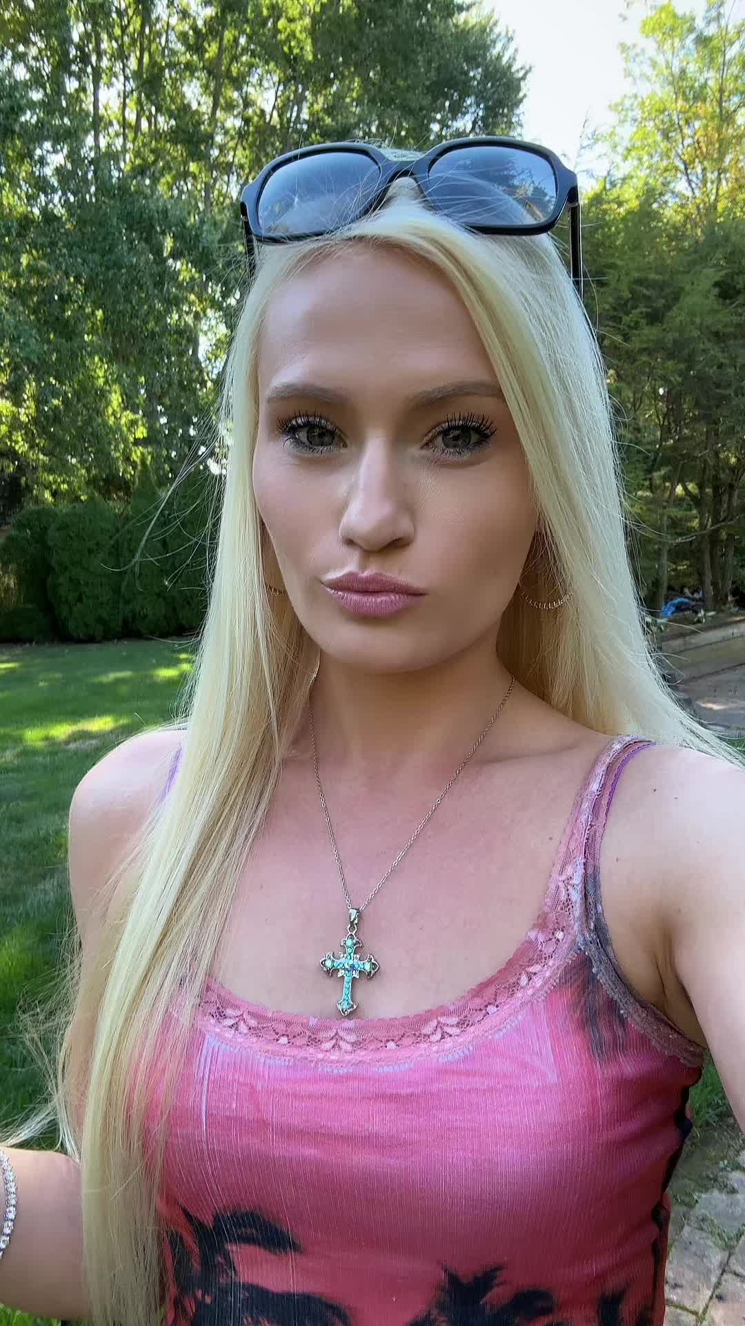 @Emily Marie ๐