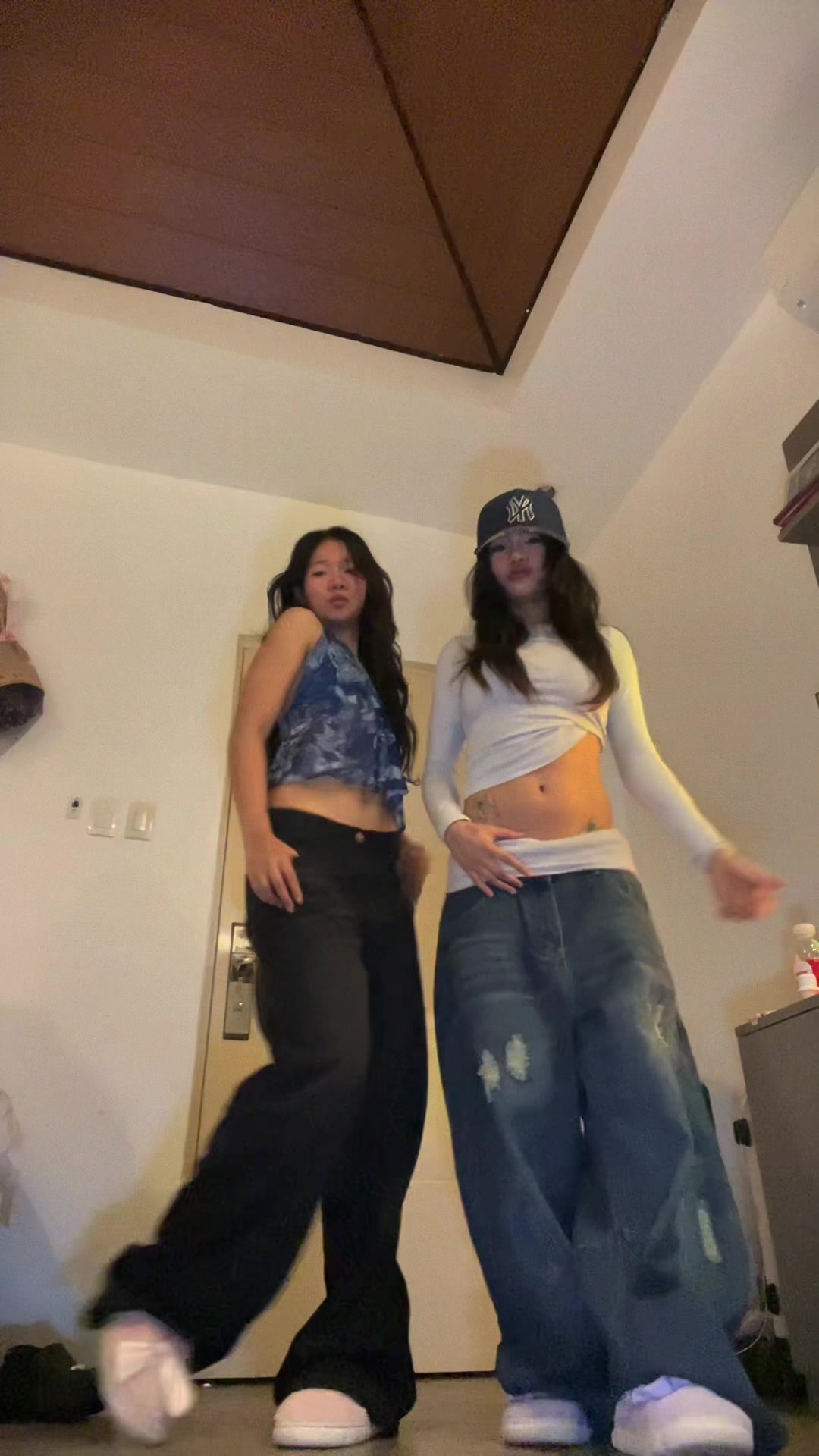 @Kira