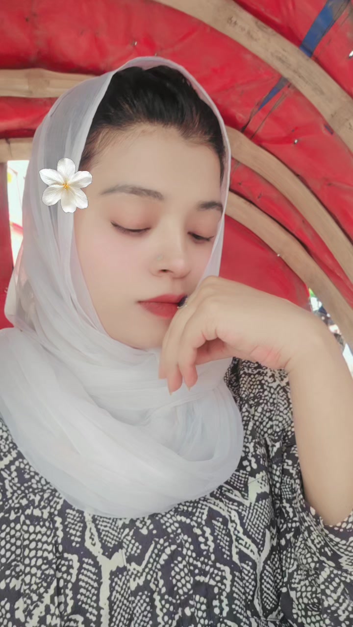 @মায়াবী পরী,,