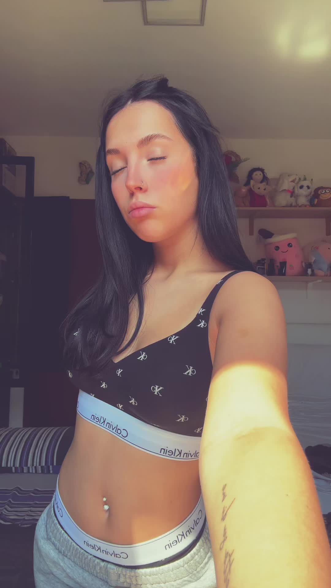 @🐖
