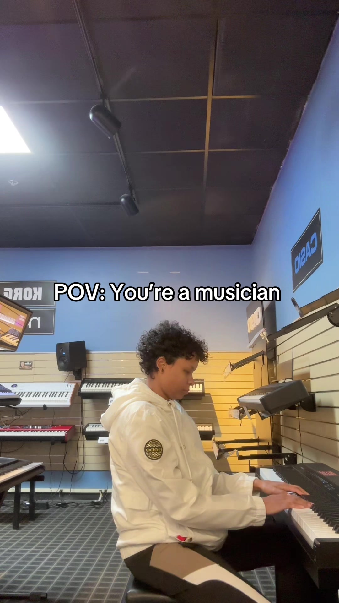 @Nique