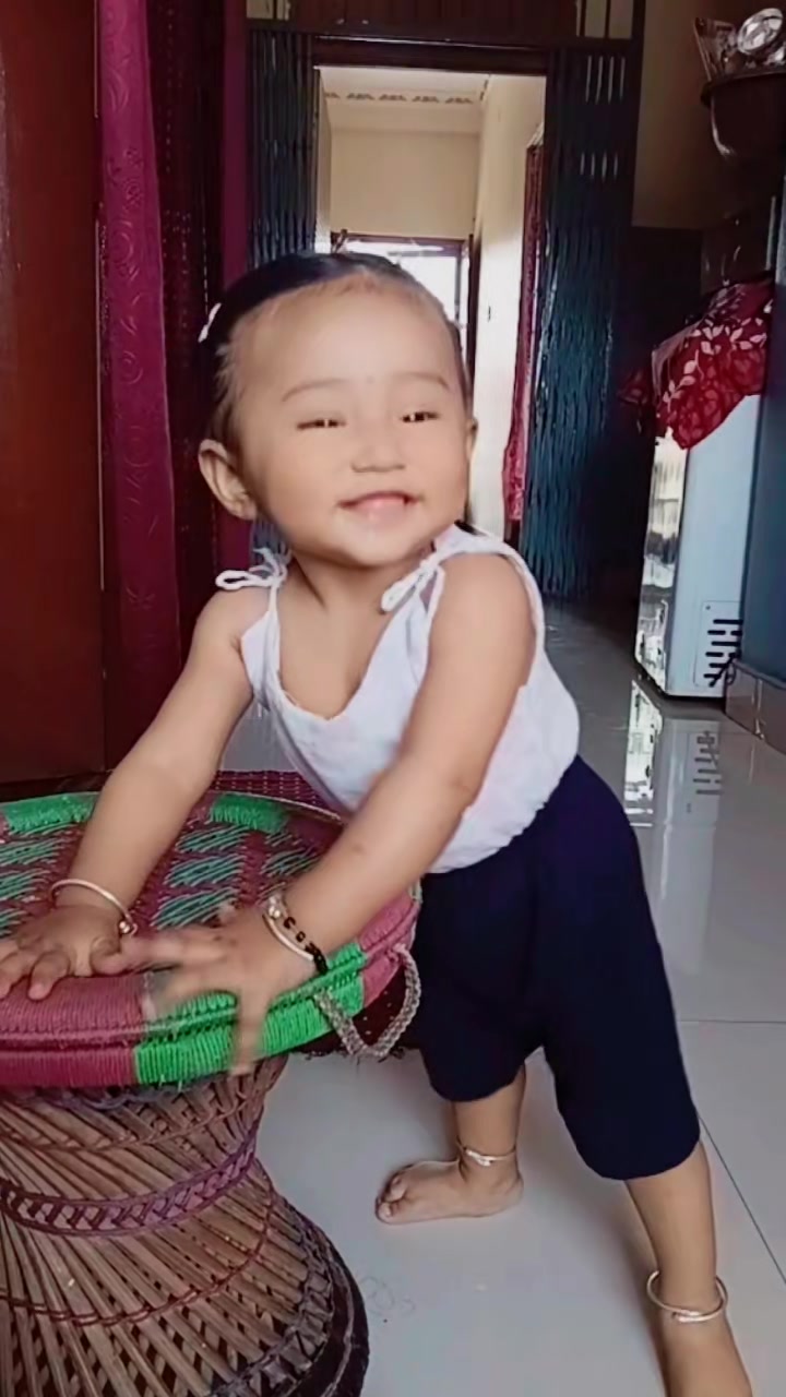 @Reesika Ratna Reesik