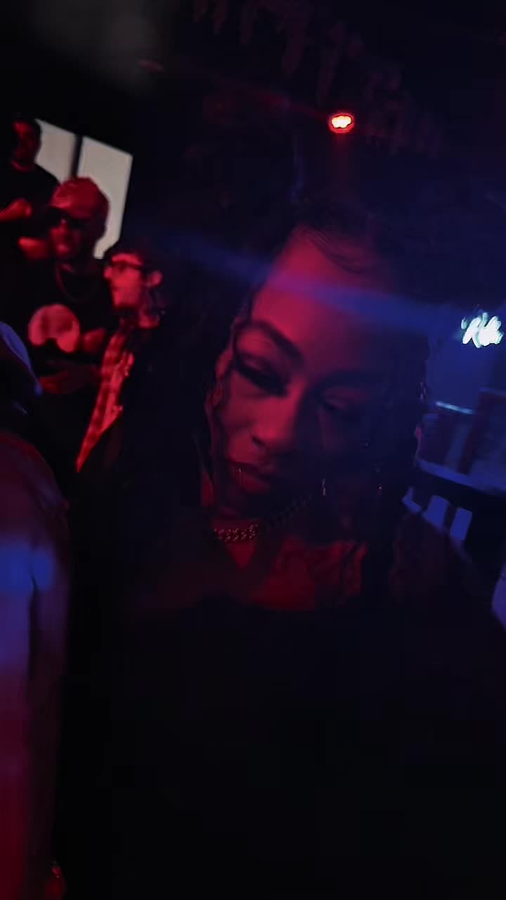 @Adriana Rahamatali