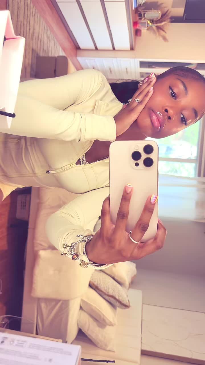 @myahlicious
