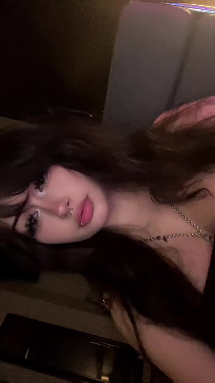 @⛧ iris ⛧