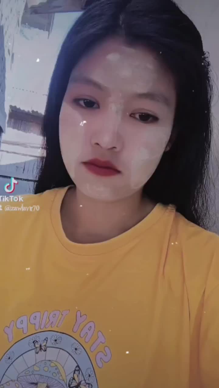 @🍀ထိုင်းရောက်🍀(စိုက်ခြံသူလေး)