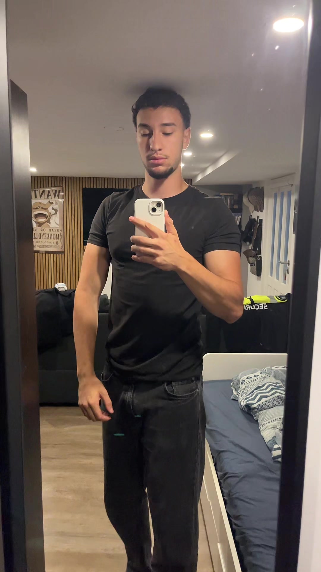 @MIT KOPF DURCH DIE DECKE