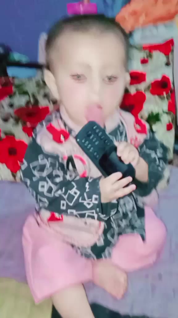@NooR 👑 HuÑ 😚 YaAr 🎭