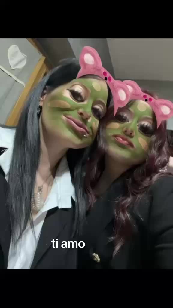 @🖤 B🖤💋💋