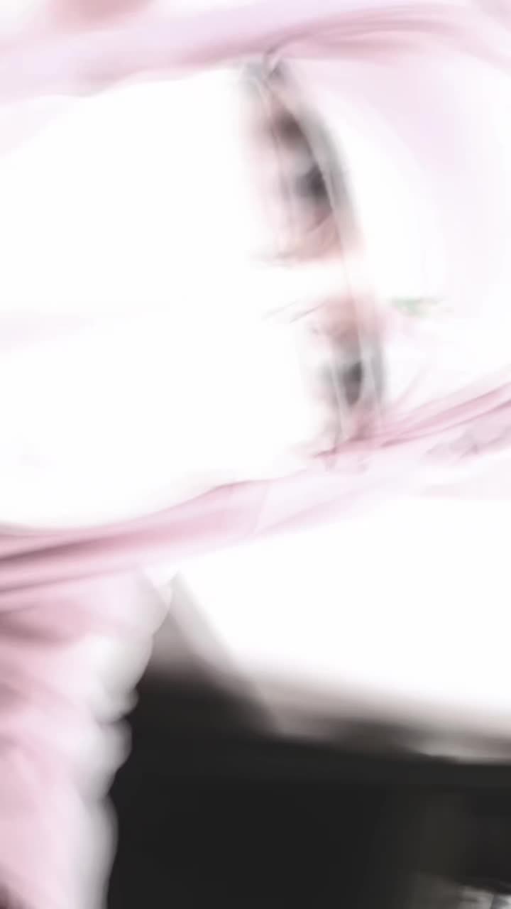 @v01dund3rth3v31l