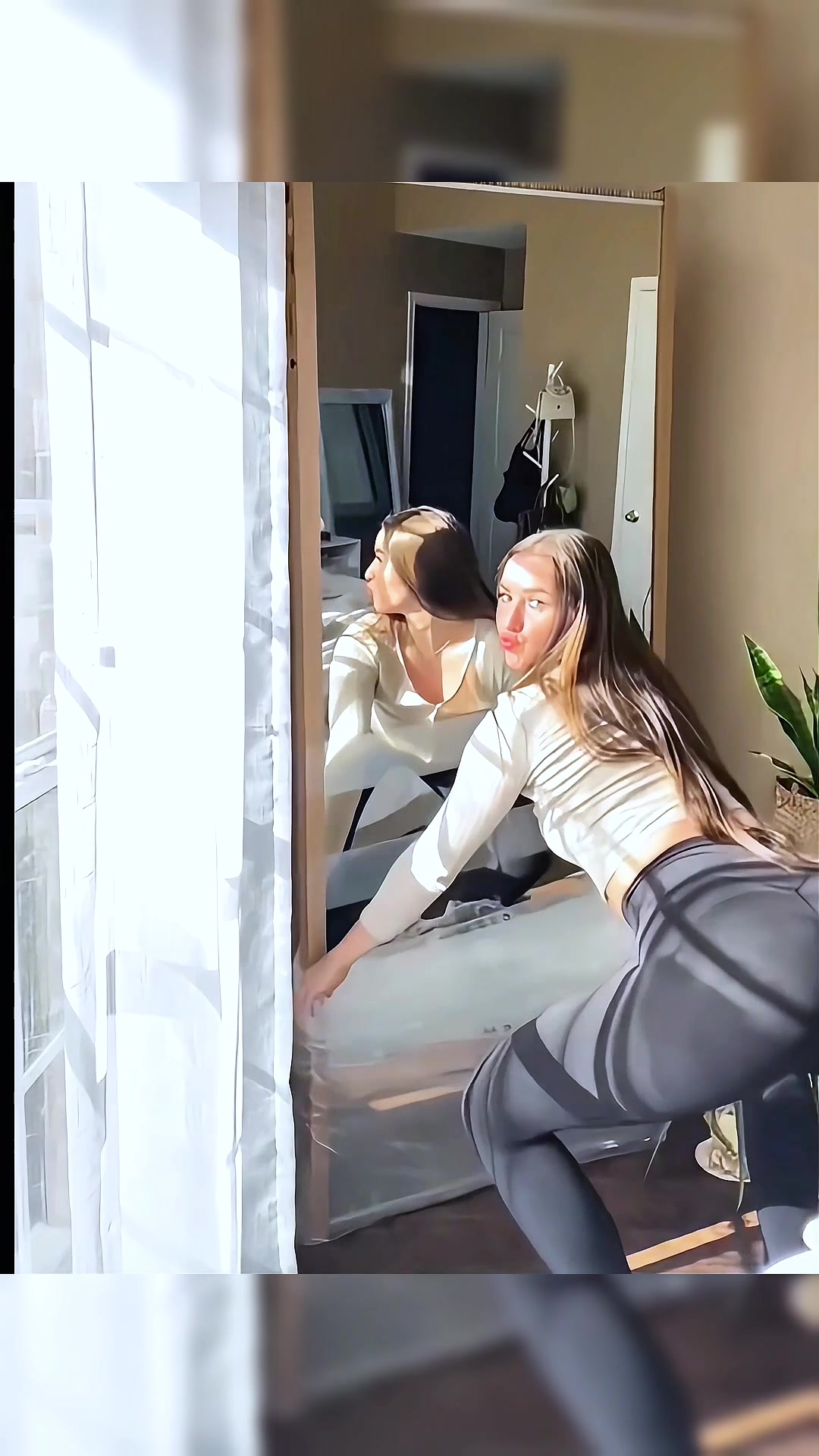 @lens_up_