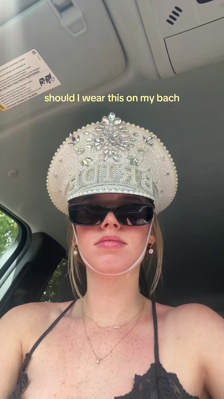 @Bella Dietrich