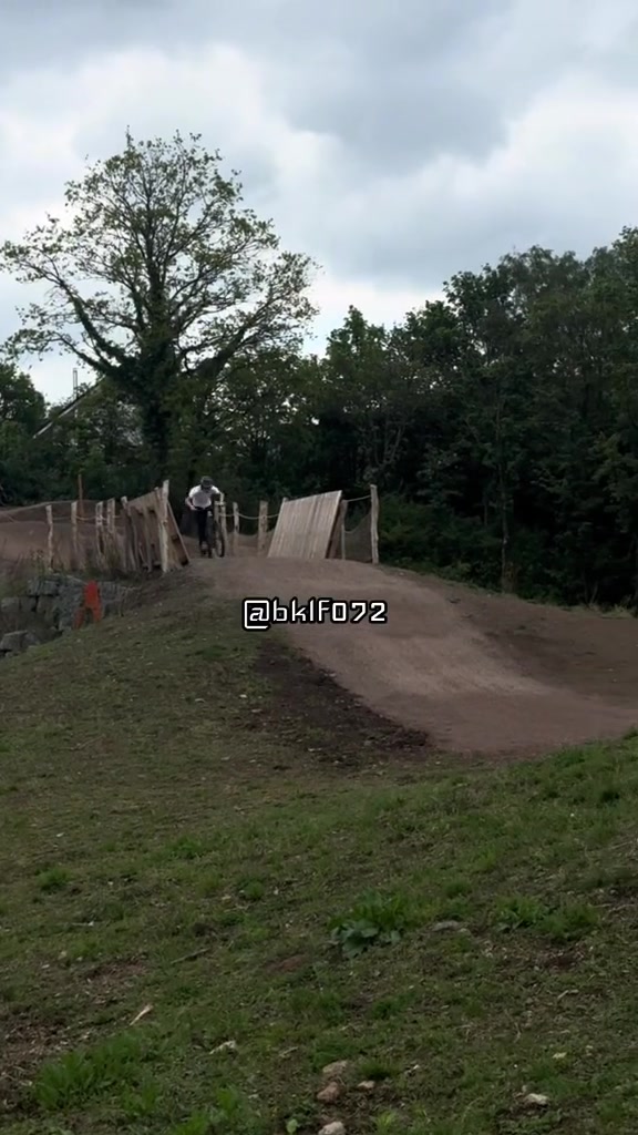 @Julian_on_cube2