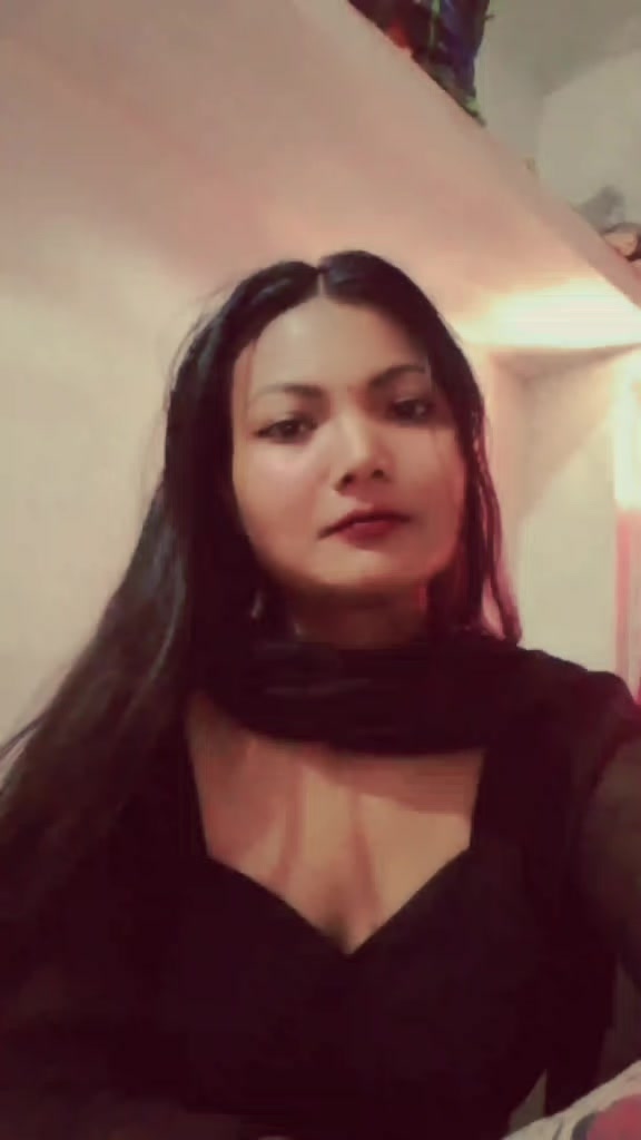 @Jyoti 🖤🍒