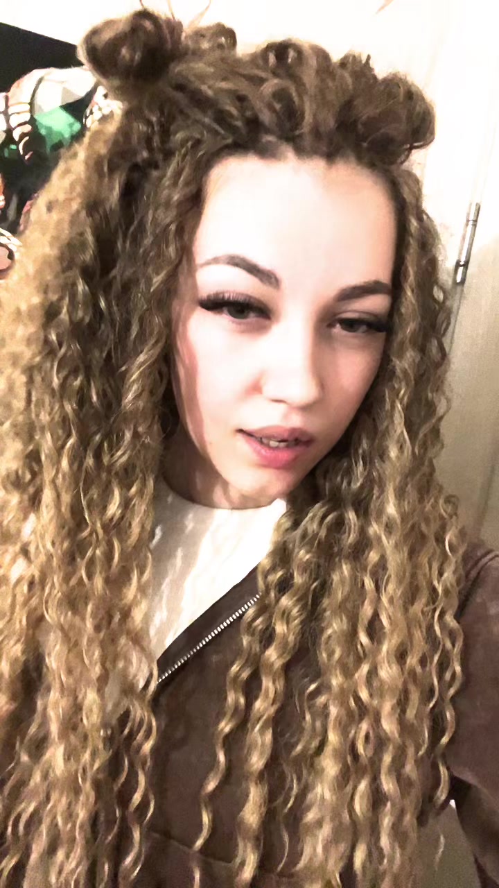 @Лен🆗