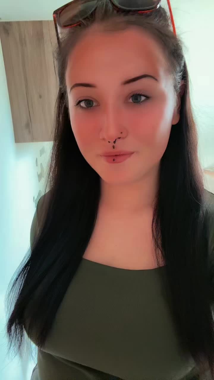 @Miststück_mit_Herz😈