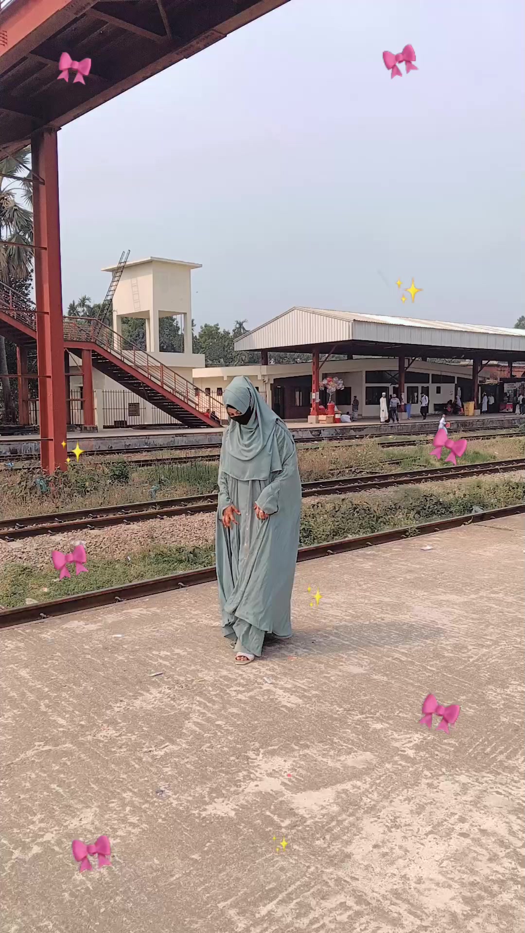 @আয়াত  শিকদার