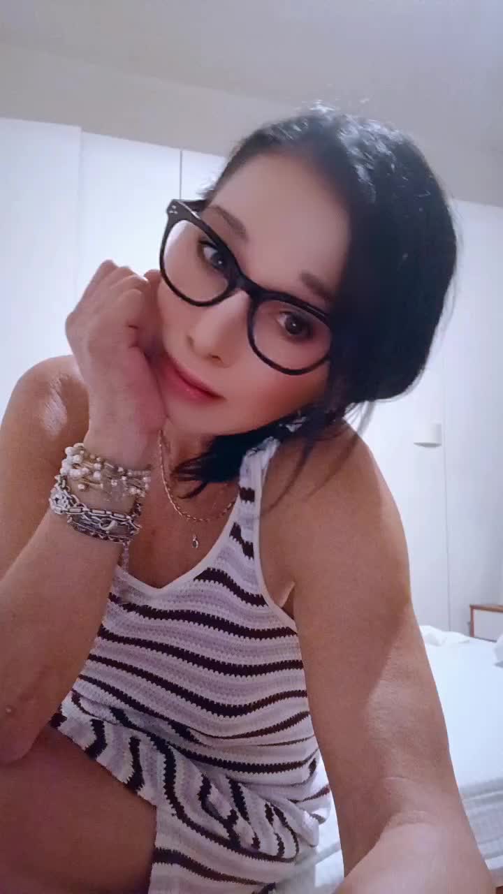 @Angy 🌟💙🩷🩵🖤🌟