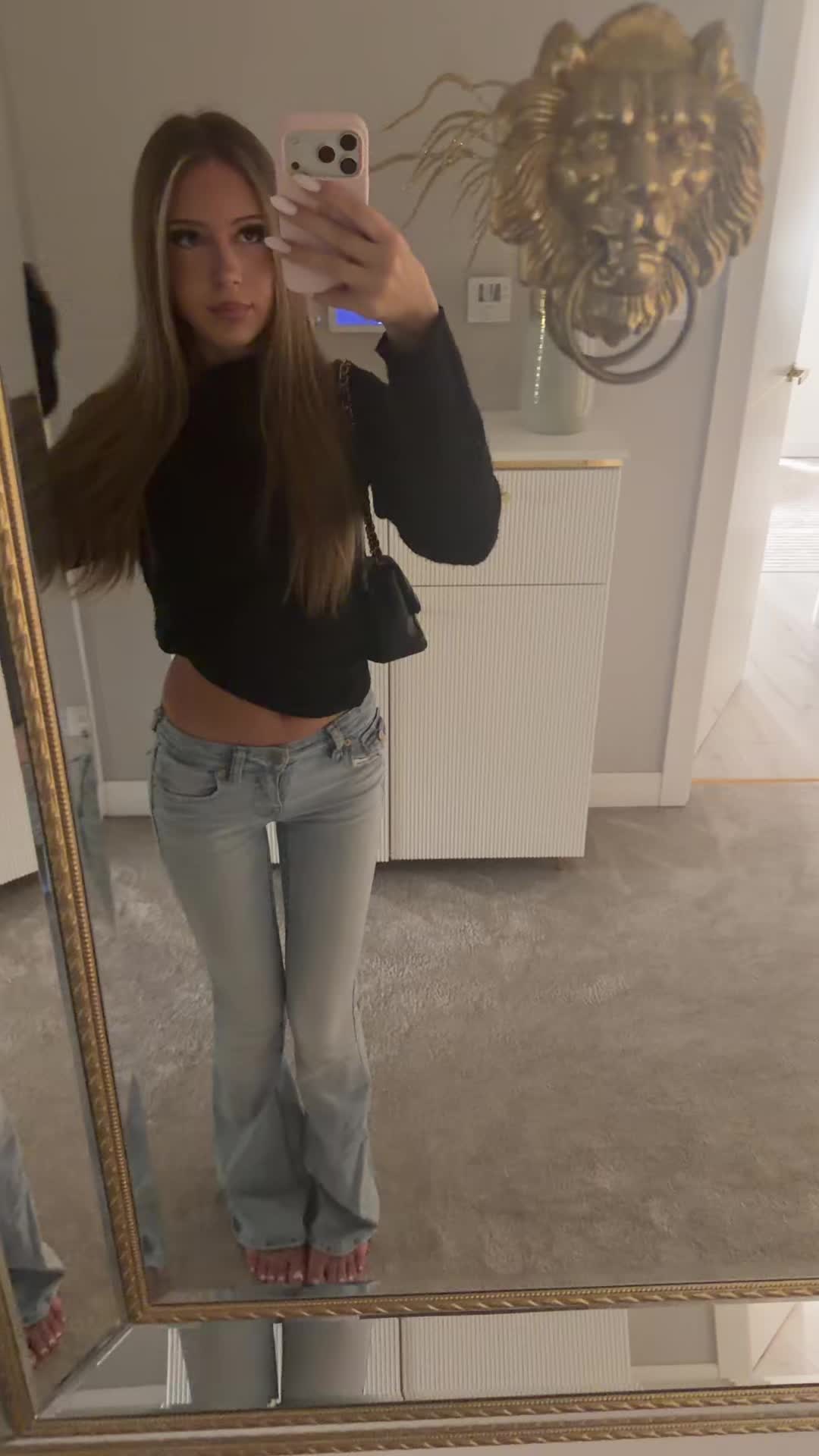 @𝚒𝚐:𝚓𝚎𝚜𝚜𝚒𝚟𝚡__