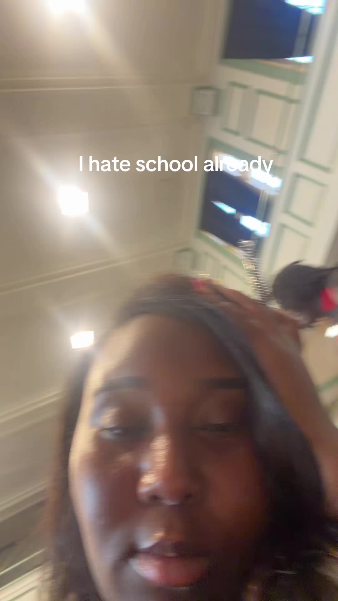 @️