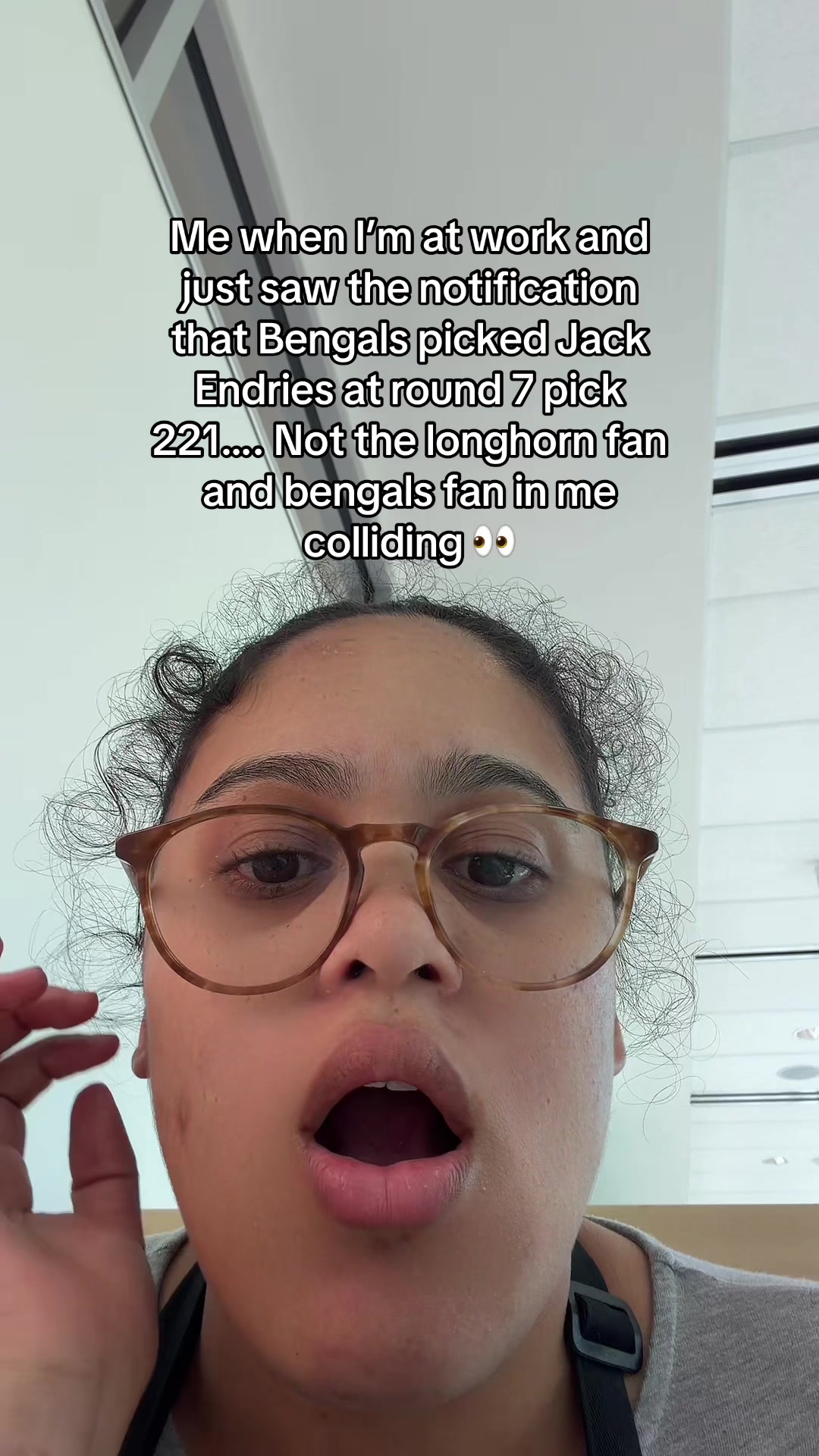 @Soraya🏈🏒 ❯❯❯❯❯