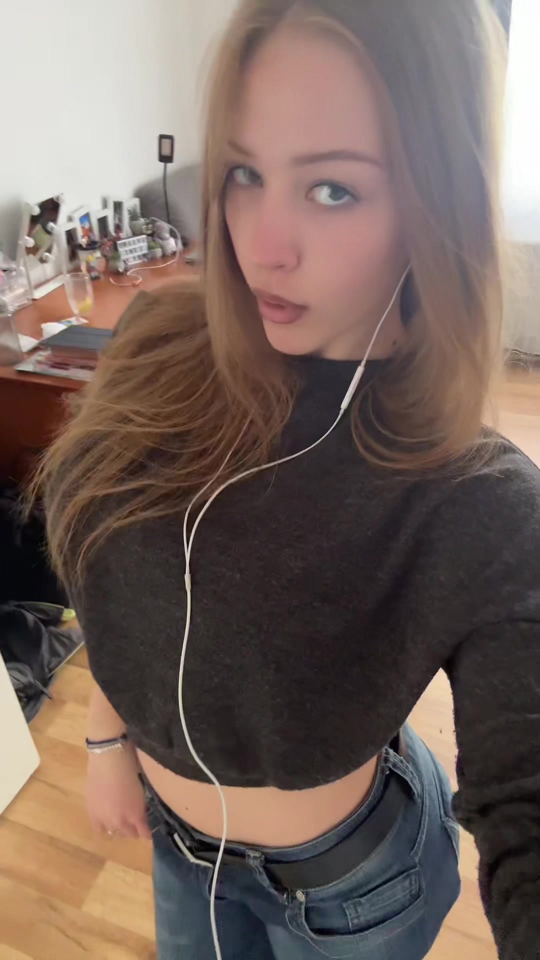 @pollikznccv