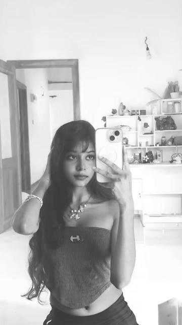@Deww_ni 🍓💐