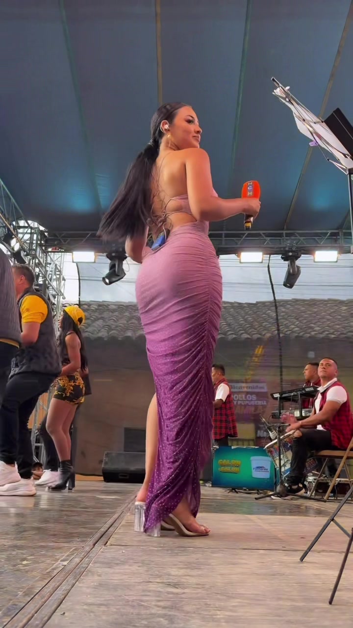 @Kennia Mondragon 👑🇭🇳