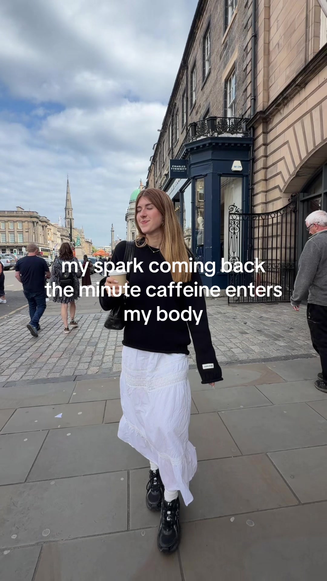@Pauline🤎