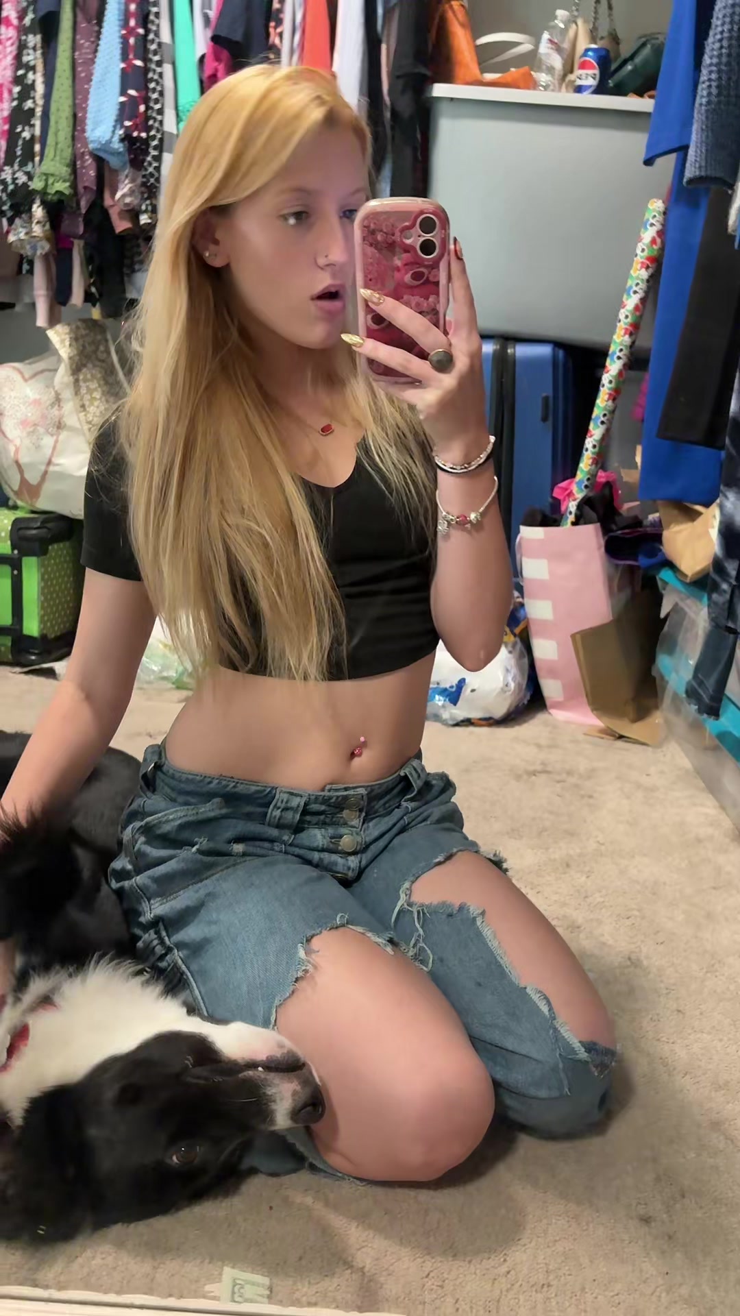 @️