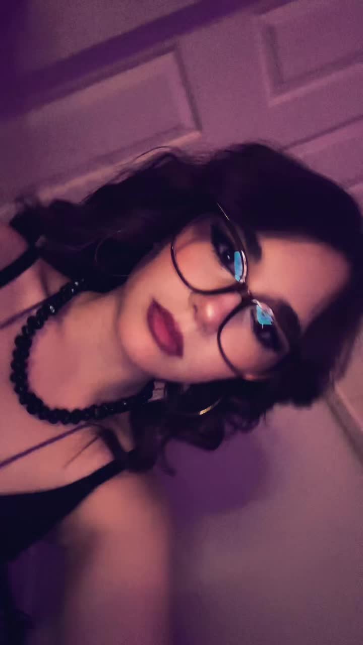 @Amberlyn📵
