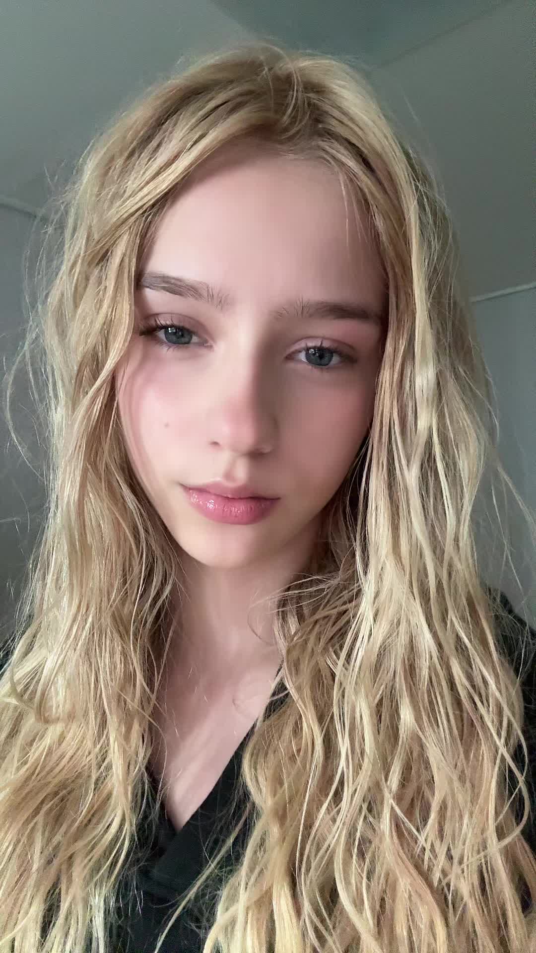 @славская