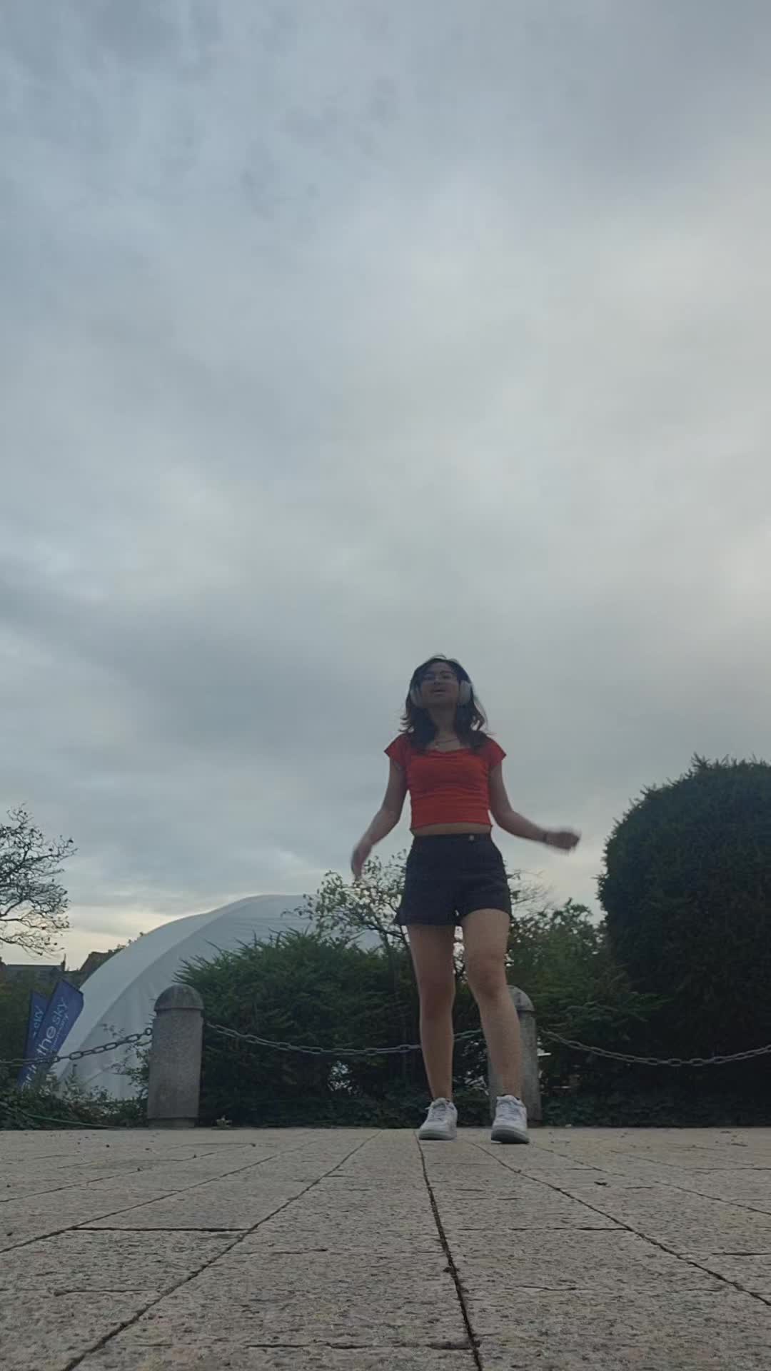 @Jade