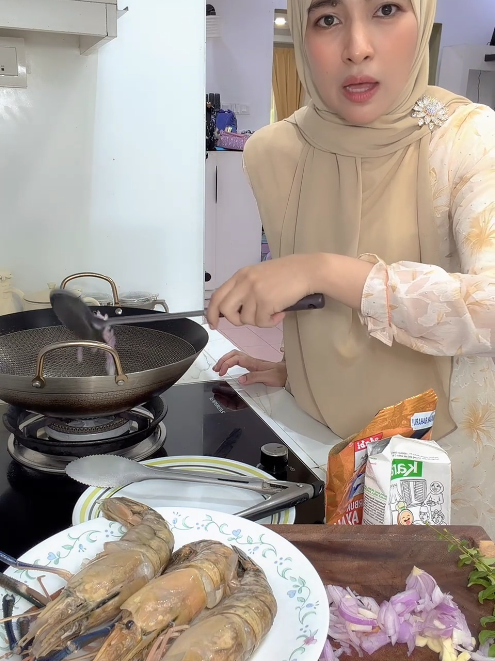 @AziKadir