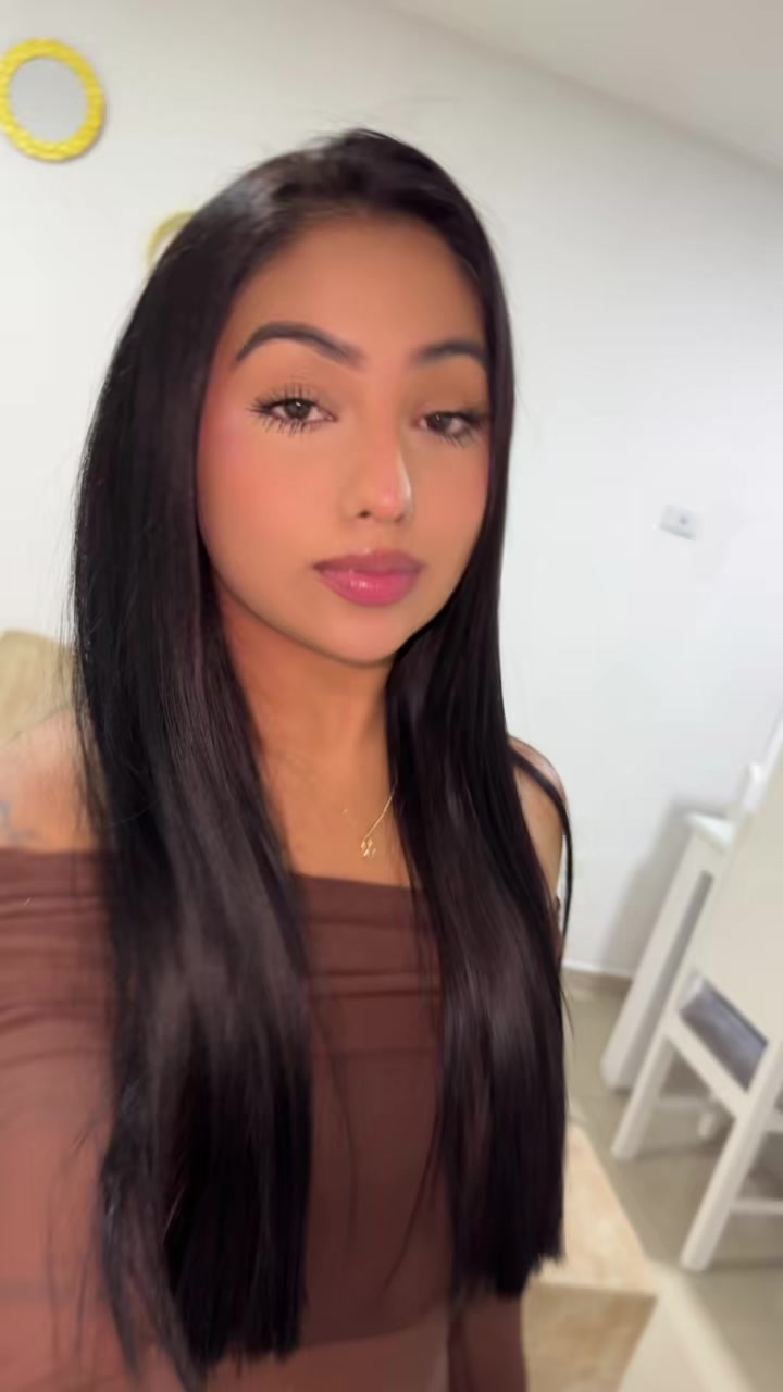 @Gabs_
